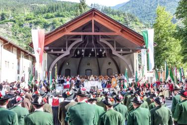 60 Jahre Wiedergründung der Schützenkompanie Schlanders und Fahnenweihe (16. Juni 2019). Fotos: Sepp