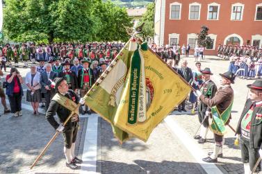 60 Jahre Wiedergründung der Schützenkompanie Schlanders und Fahnenweihe (16. Juni 2019). Fotos: Sepp