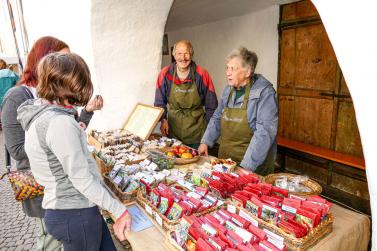 Bunter Herbstmarkt im Städtchen Glurns (8. Oktober 2022); Fotos: Sepp