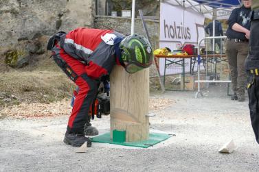 Erster Tag der Waldolympiade in Burgeis (Fürstenburg); Fotos. Sepp  