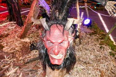 Maskenausstellung der „Pfoffagonder Tuifl“ in Kastelbell; Fotos: Sepp