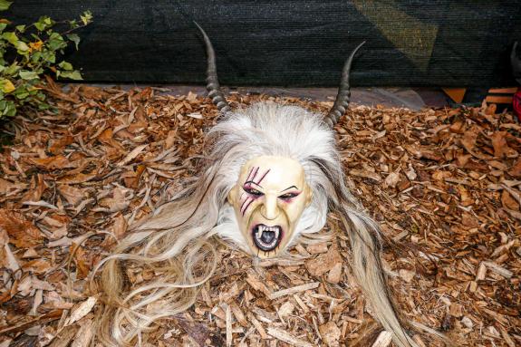 Maskenausstellung der „Pfoffagonder Tuifl“ in Kastelbell; Fotos: Sepp