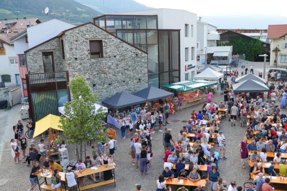 „Platzl Feschtl“ zum Auftakt des Prader Marktquintetts (18.07.2024); Fotos: Sepp