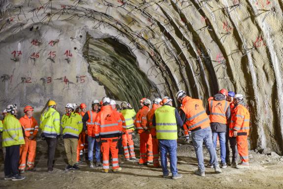 Umfahrung Kastelbell-Galsaun: Tunneldurchstich beim Westportal. Fotos: Michael