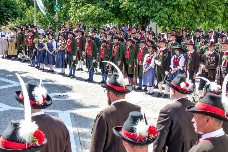 60 Jahre Wiedergründung der Schützenkompanie Schlanders und Fahnenweihe (16. Juni 2019). Fotos: Sepp