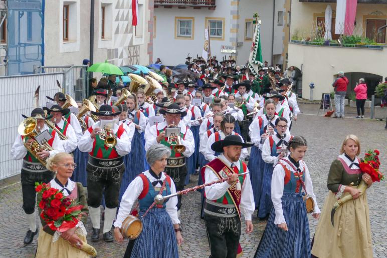 Bezirksschützenfest in Schluderns (15. und 16. Juni 2024); Fotos: Sepp 