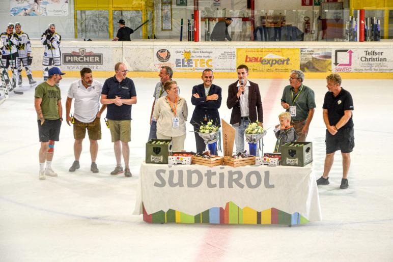 Eishockey Vinschgau Cup in Latsch; Fotos: Michael