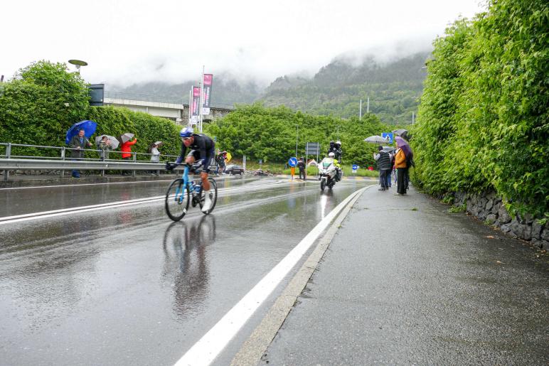 Giro-Durchfahrt in Schlanders; Fotos: Sepp