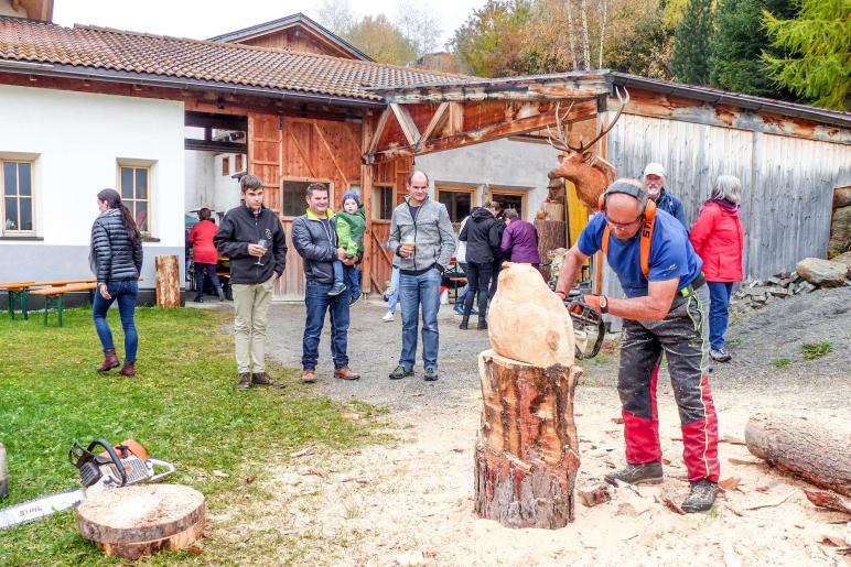 KleinDORFgeflüster im Bergsteigerdorf Matsch unter dem Motto „schaugn. lousn. koschtn“; 19.10.2019; Fotos: Sepp