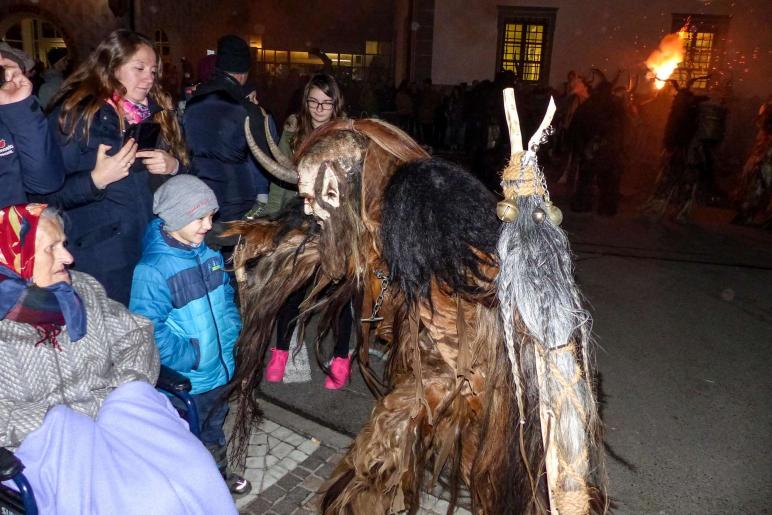 Nikolauslegende und Nikolausumzug Latsch; 5. Dezember 2018; Fotos Sepp