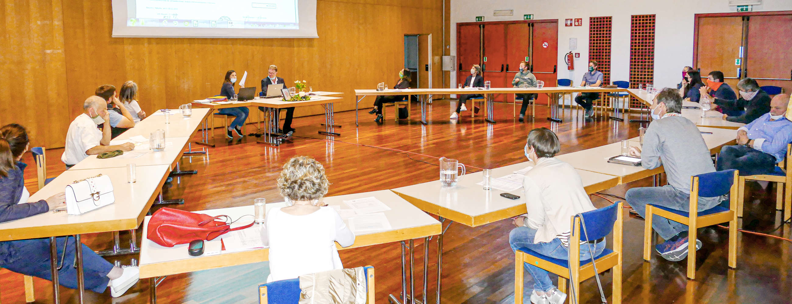 Gesellschaft - Sitzung im Zeichen von Covid-19 - der Vinschger