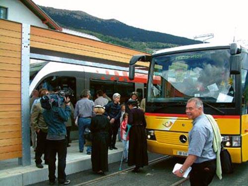 Thema Neue PostAutoVerbindung nach Südtirol der Vinschger